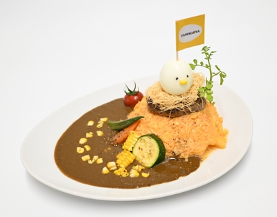 天てりタマちゃんのオムバーグカレー　夏野菜添え