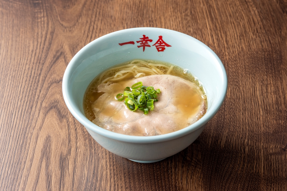「わんぱく醤油ラーメン」(200円 )