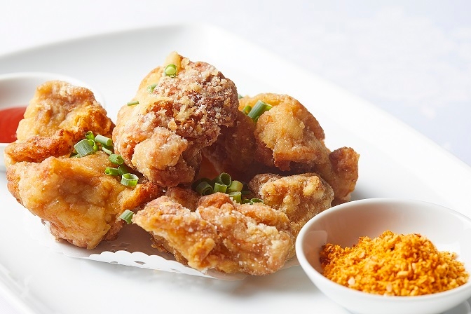 辣子鶏(鶏肉のスパイス揚げ)