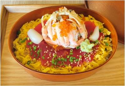 親ガニまぐろ丼