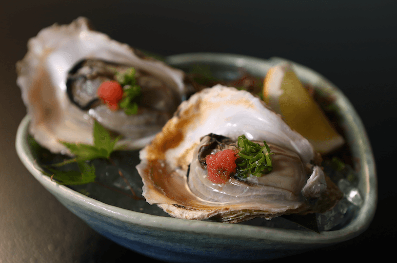 春の味覚岩牡蠣