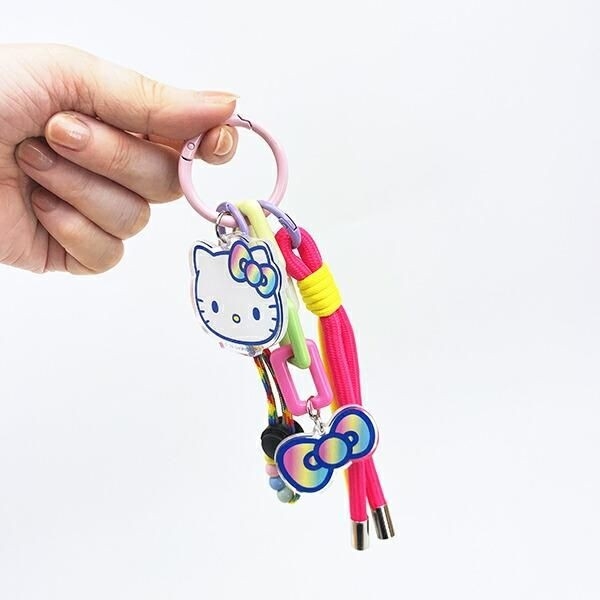 ハローキティのストラップチャーム