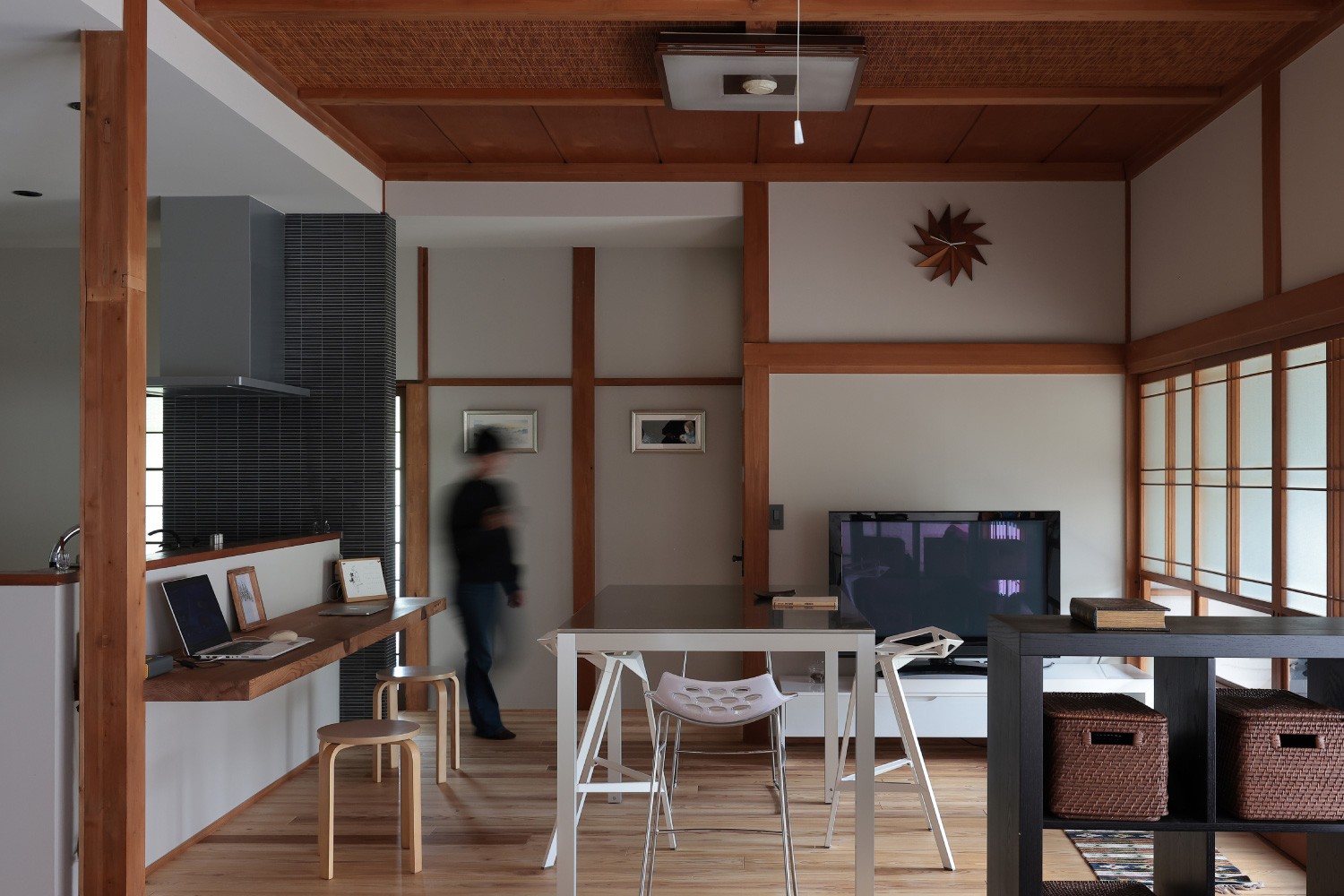 タイル(壁):「極彩ボーダー」KYS-60