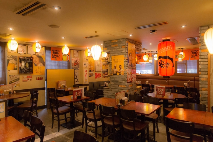 餃子の安亭 内観