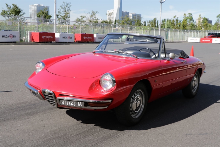 アルファロメオ1600スパイダー・デュエット