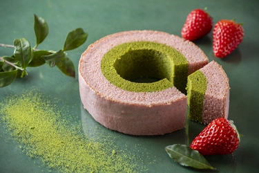 ＜いちご専門店の道の駅 いちごBonBonBERRY＞ 累計7万個突破の「いちごのバウムクーヘン」に “静岡抹茶”の味わいが新登場！新作スイーツ4種登場　 「静岡県産いちごと静岡抹茶フェア」も同時開催！