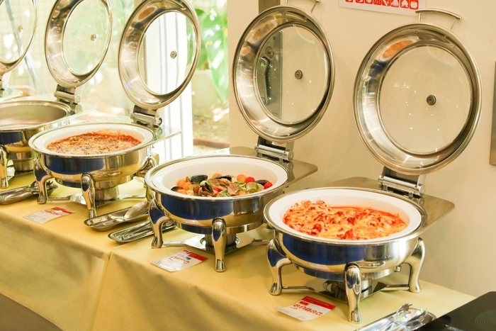 ビュッフェ形式の選手・関係者向けレストラン