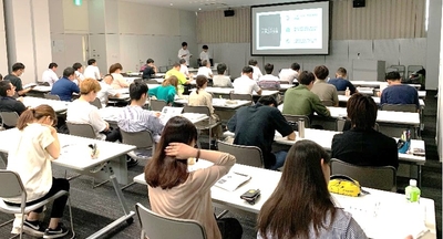 過去に実施した政策提案発表の様子