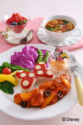 ＜ABC Cooking Studio・カゴメ・ディズニーによる初の共同企画＞ ミニーマウスをモチーフとした 「野菜をおいしく、楽しくとれるスペシャルメニュー」 の料理教室を期間限定で開催