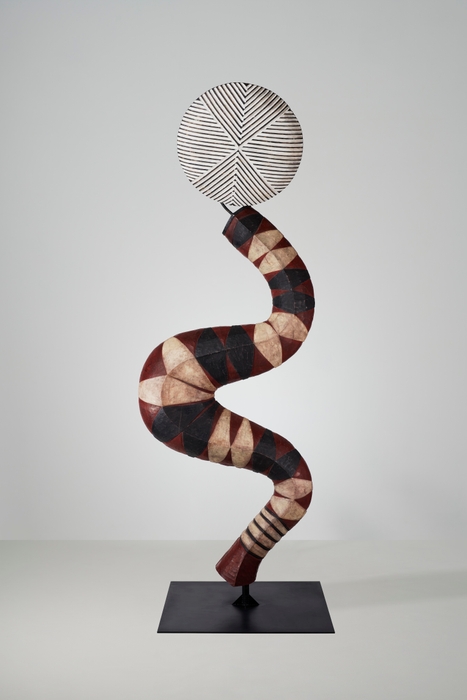 Lunar Eclipse - Amaterasu - 天照大神, 2022, Wood (camphor tree) , iron and acrylic, 320.0×118.0×100.0cm (C)IDA Studio Inc.