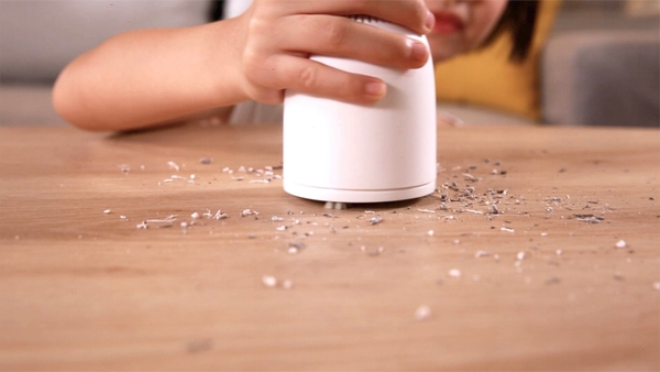 ケシカスも手軽にお掃除【Vaccumi】