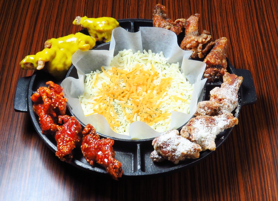 「UFOチキン」(1人前 1,199円、2人前より注文可能)