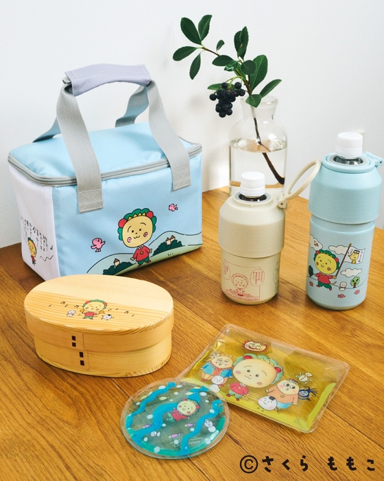 クーラーバッグ	¥3,490(税込) ペットボトルホルダー 600ml 	¥2,200(税込) ペットボトルホルダー 350ml	¥1,890(税込) 保冷剤L	¥880(税込) 保冷剤S	¥770(税込) わっぱお弁当箱	¥4,488(税込)