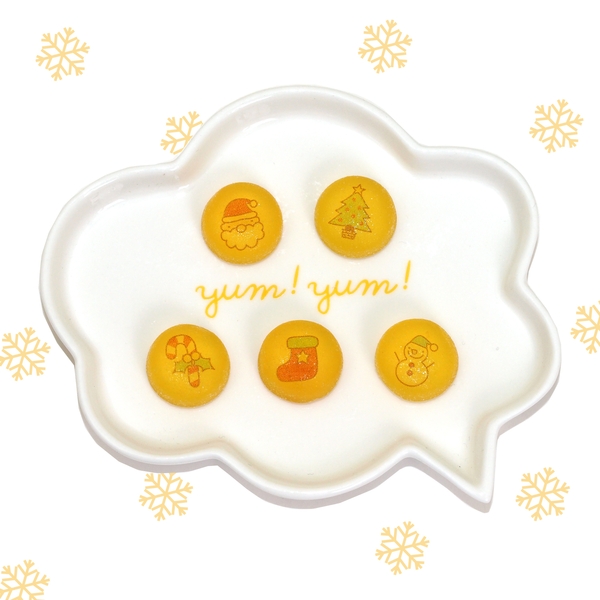 1つずつにクリスマスの絵柄がプリントされています