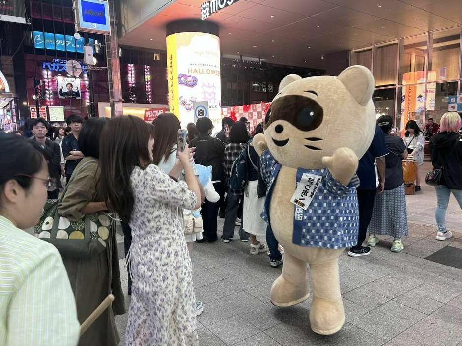 狸小路のだっこポン！