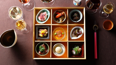 ご挨拶の一品。 不動の看板料理「SHOKADO-9」