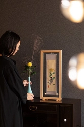 ～“着る”から“掛ける”へ・季節を楽しむ「着物」を家でも～ 節句の小軸「彩暦(あやごよみ)」を発表
