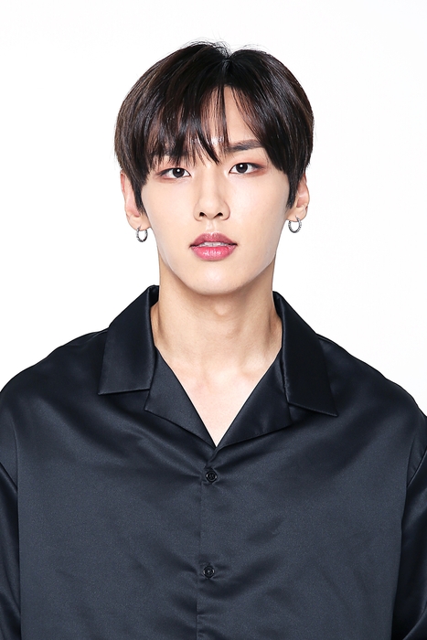 GUNMIN/ゴンミン 1994.10.3生まれ 177cm、AB型