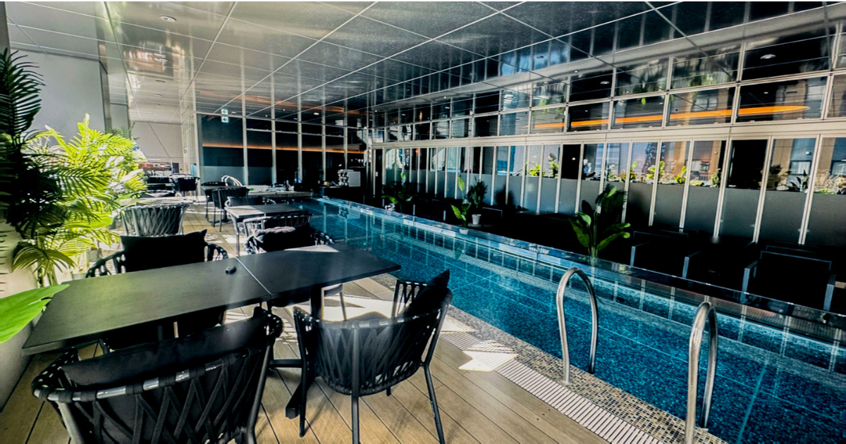 歌舞伎町タワーに朝まで利用できるプール付きプライベートテラスの
時間貸しを「TIME SHARING」が提供