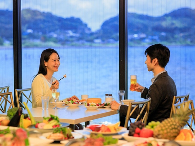 浜名湖に面したレストラン