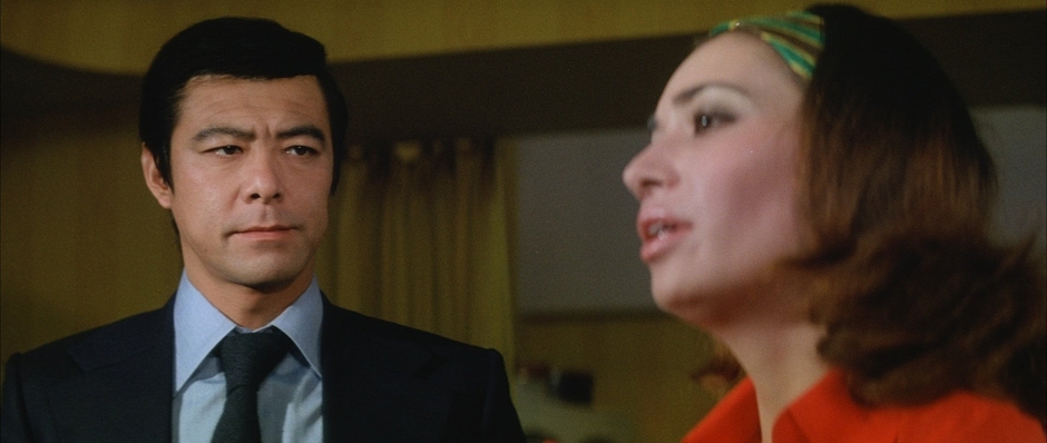 「撃たれる前に撃て!」©1976松竹株式会社