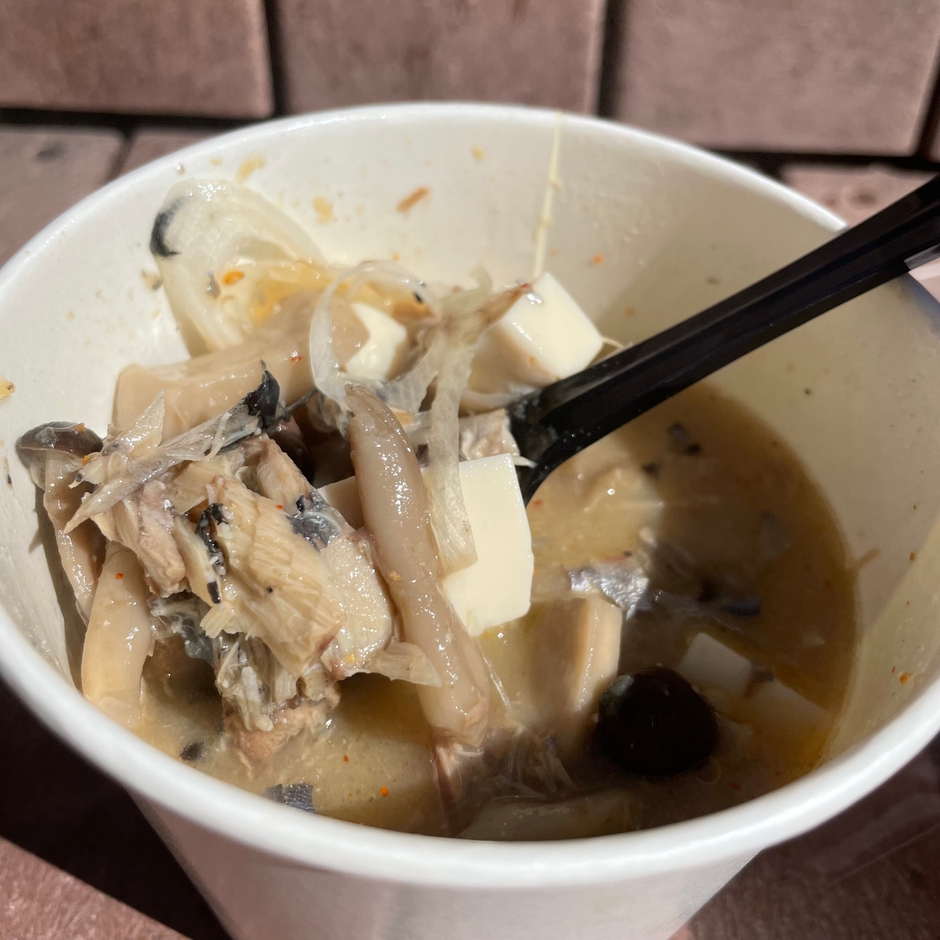 具だくさん、鯖の味噌汁