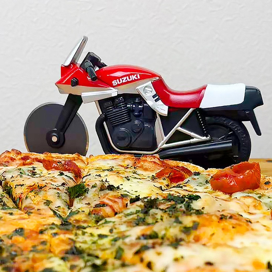 スズキのKATANA型ピザカッター「ピザカッターナ」