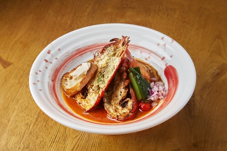 日本初！高級食材オマール海老専門のラーメン店 「海老丸らーめん」が4月21日にいよいよリニューアルオープン