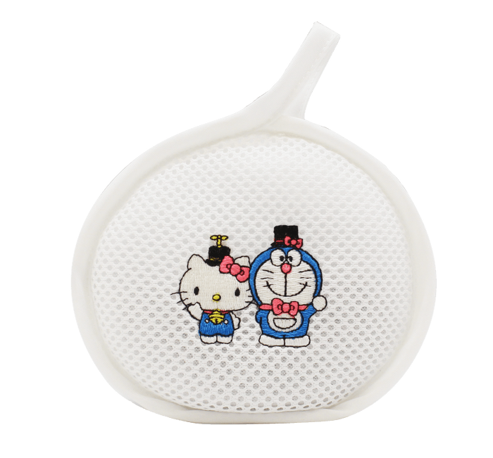 ドラえもん×ハローキティ 洗たくマグちゃん(刺繍) (C)Fujiko-Pro (C)1976,2019 SANRIO CO., LTD. APPROVAL No. 603980
