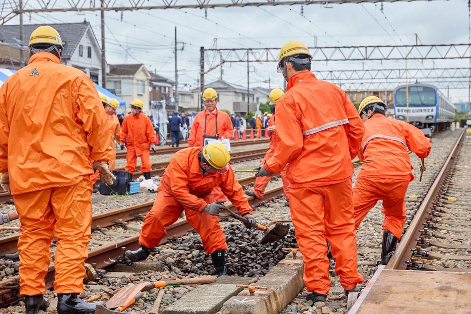 「異常時総合訓練（2024年度）」 損傷箇所の早期復旧訓練の様子