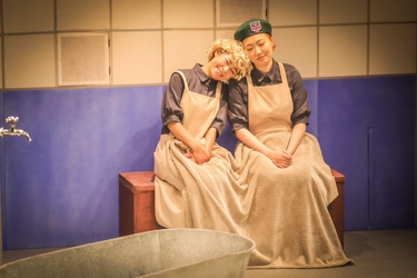 かつて”精神異常”とされた二人の女性を描く名作戯曲　演劇企画イロトリドリノハナ『エアスイミング』再演　シアター風姿花伝にて開演間近