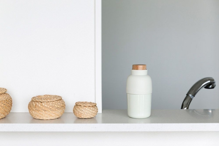 Wet tissue case Mochi Bin ロールウェットティッシュシートのケース