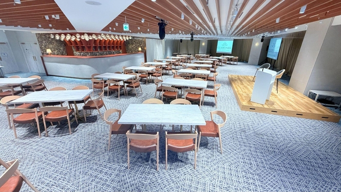 グレイドパーク新宿駅前 会場