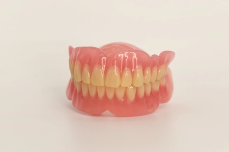 日本初、3Dプリンターで作製する義歯用材料が保険適用を取得 ～年間約18万人が総入れ歯を作製。 義歯需要とその供給課題への貢献に期待～