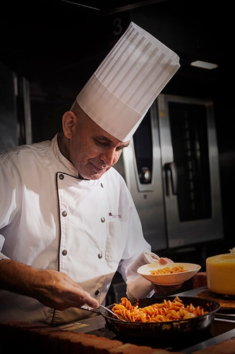 イタリア人シェフ ニコラ マヌーリ