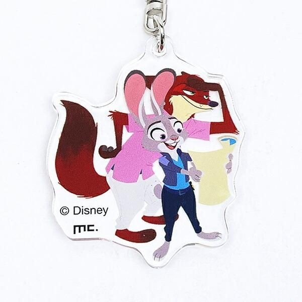 ディズニーの人気作品ズートピアのアクリルキーホルダー