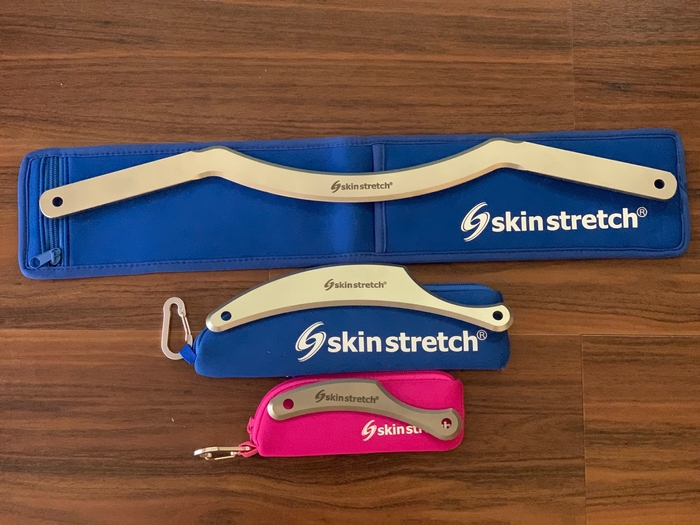 スキンストレッチ 中央が基本ツールのドルフィン