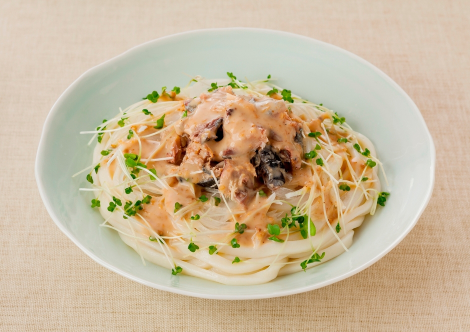 さば缶とスプラウトのサラダうどん (おろししょうが+さば缶+スプラウト使用)