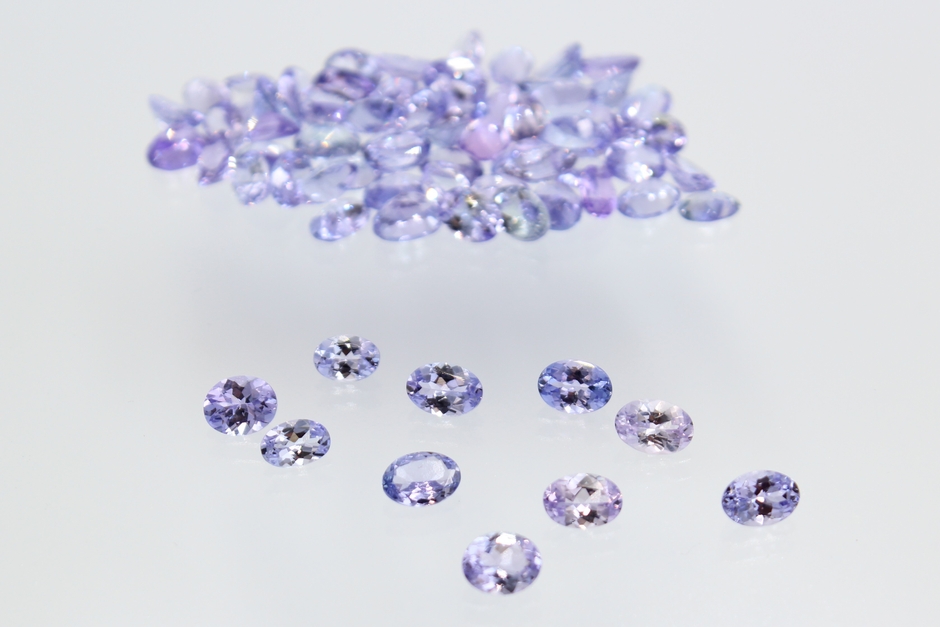 ライラックタンザナイト ルース