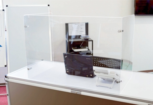 アクリルパーテーション三面タイプ