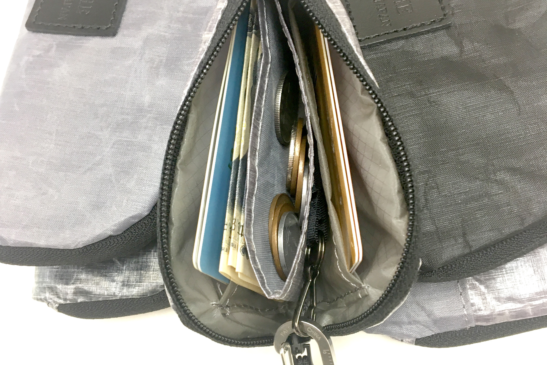 DCF HYBRID ADVANCE 内側