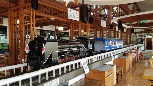 蒸気機関車レストラン 3
