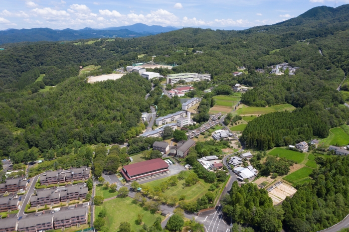 　麗澤瑞浪中学・高等学校　敷地はナゴヤドーム60個分