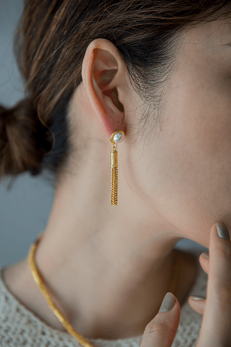 ショートフリンジピアス¥22,000 フリンジネックレス¥33,000 すべて税抜き価格