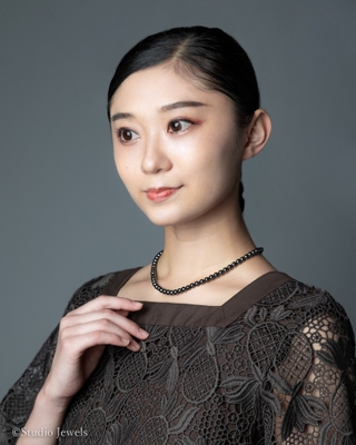 木村優里(新国立劇場バレエ団プリンシパル) NEW磁気治療ネックレス着用