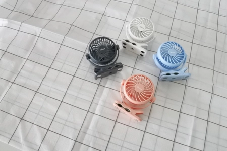 3wayで使えるコンパクトクリップファンiFan Clip mini(アイファン クリップ ミニ)をエレスが3月下旬頃から発売致します。