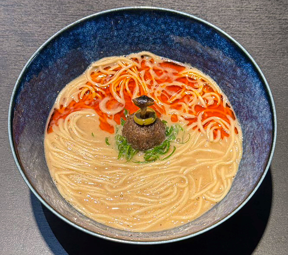 朝らしい担々麺