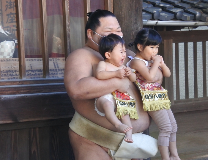 赤ちゃん土俵入り