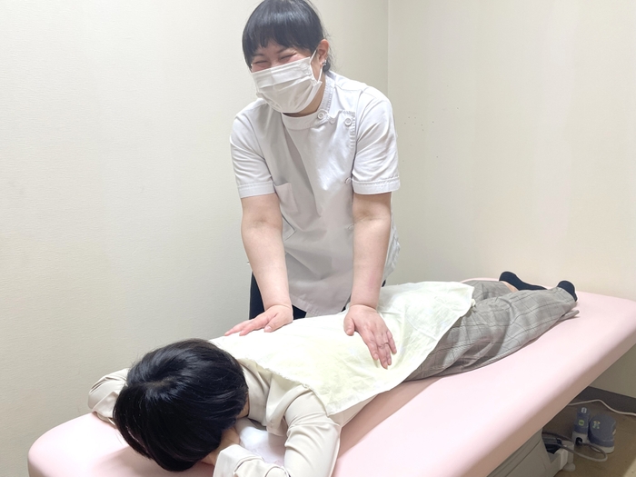 一兎舎ヘルスキーパー制度「いとここち」施術の様子1