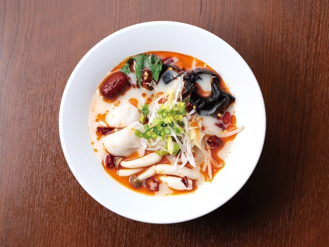 KOTOBUKI麻辣湯お手軽セット｜1,080円（税込）【味玉・豚肉・水餃子・野菜・キクラゲ】